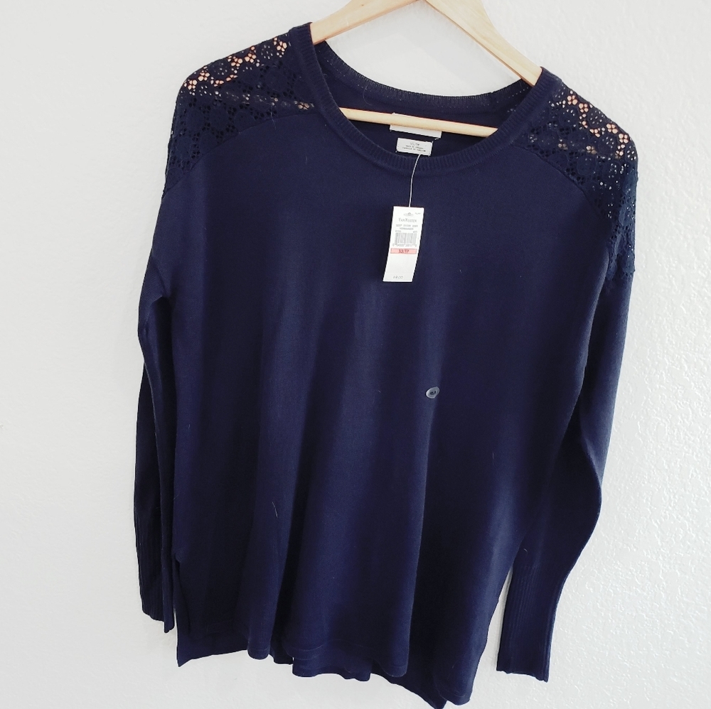 NWT! Van Heusen Crew Sweater
